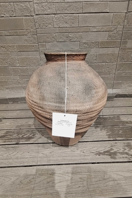 Купить Stylish Modern Fiber Clay Planter with Frost Resistant Character and Textured Surface online manufacture